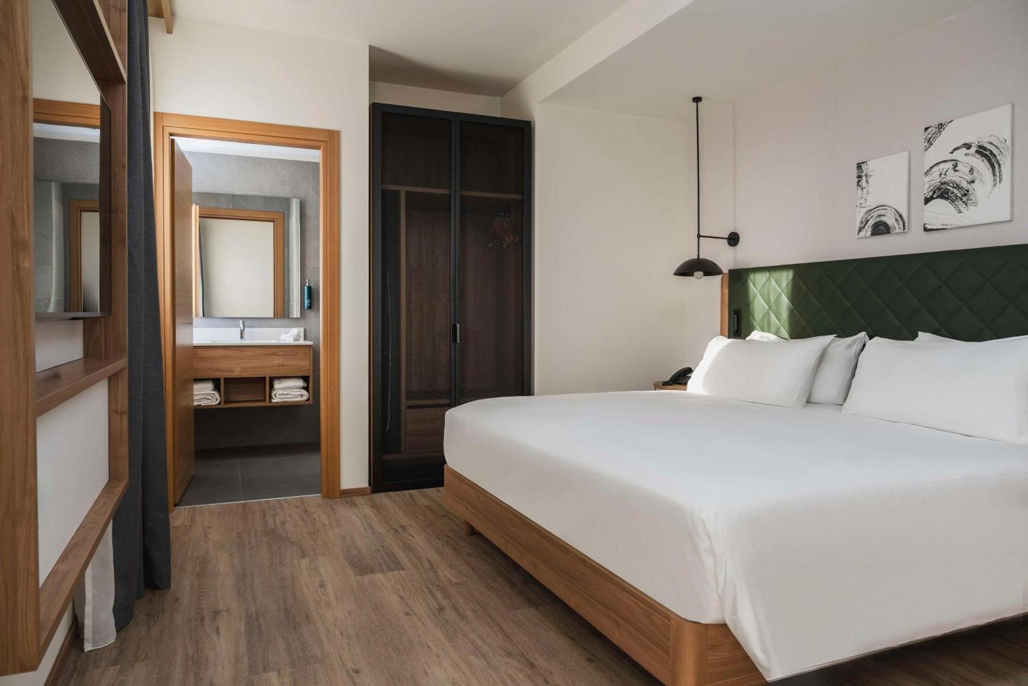 Hilton Garden Inn Padova City Centre Екстериор снимка