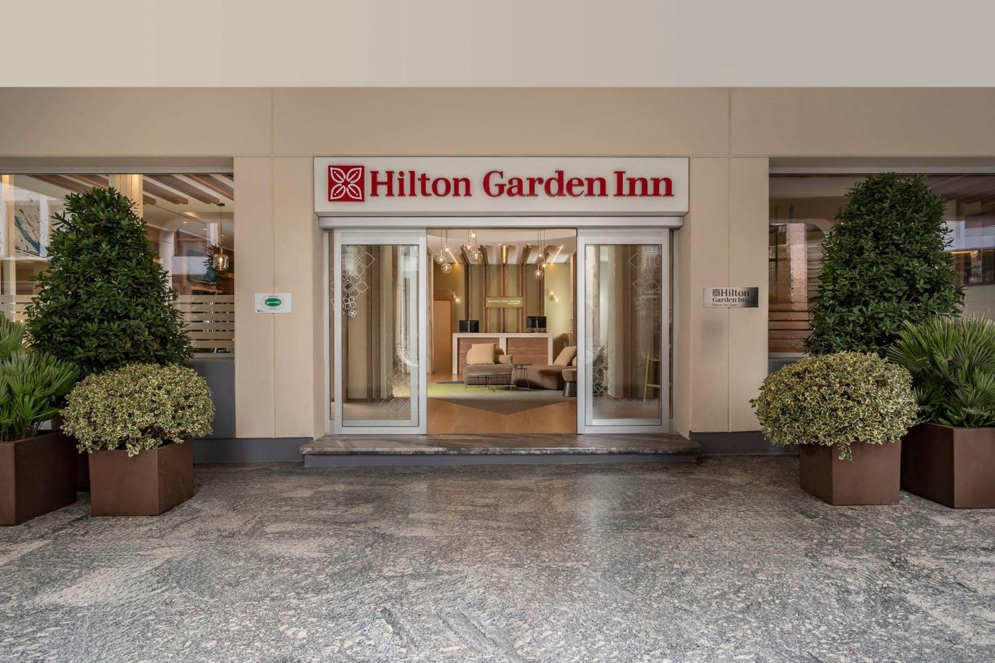 Hilton Garden Inn Padova City Centre Екстериор снимка