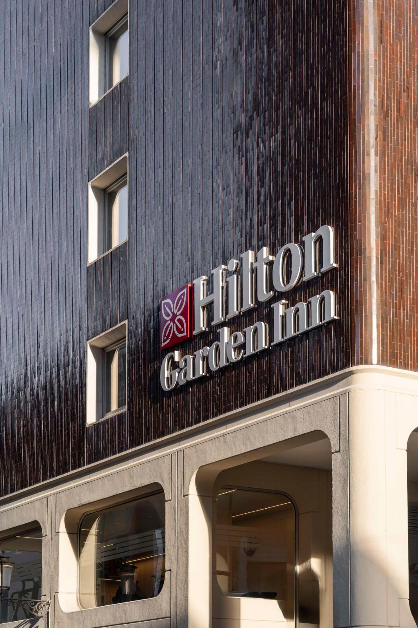 Hilton Garden Inn Padova City Centre Екстериор снимка